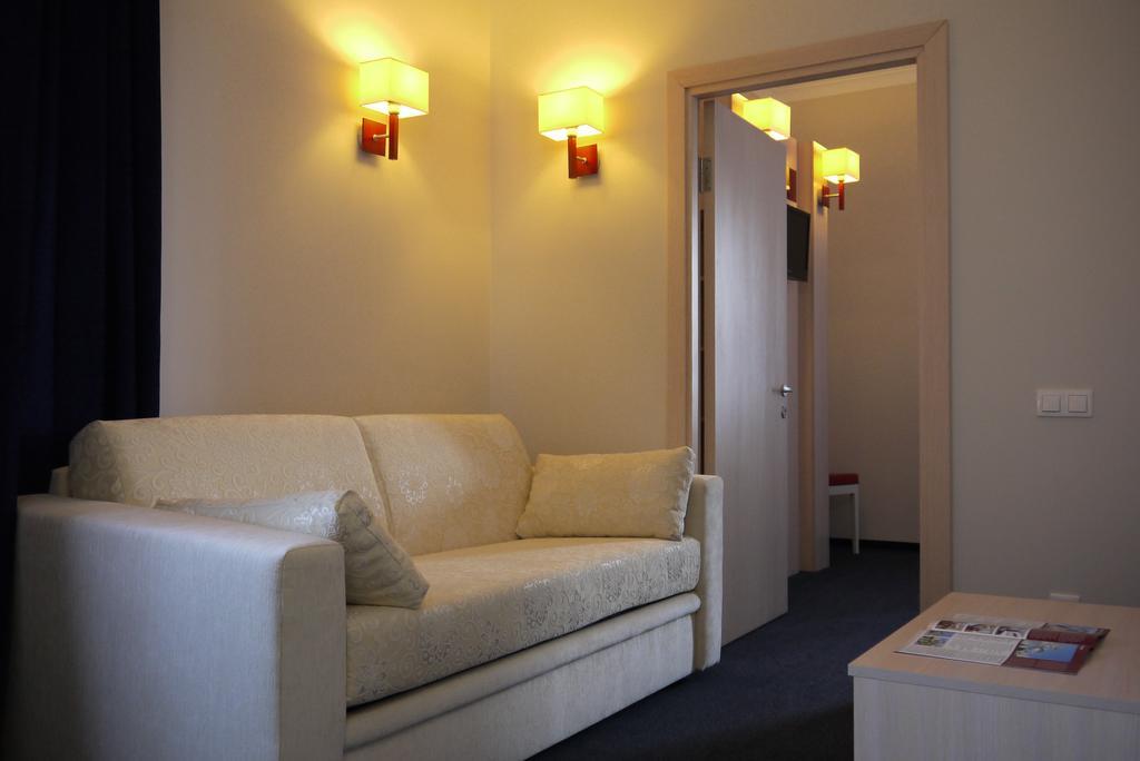 Hotel Optima Pochayiv Počajiv Pokoj fotografie