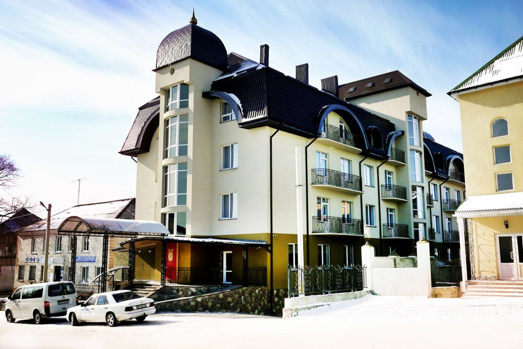 Hotel Optima Pochayiv Počajiv Exteriér fotografie